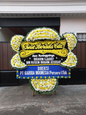 Papan Bunga Duka di Karangpandan