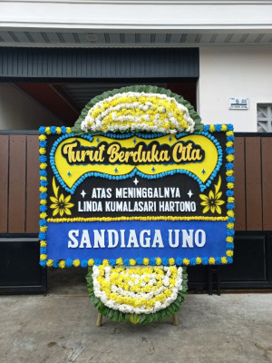 Papan Bunga Duka di Karangpandan